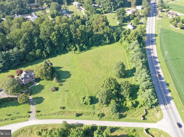 1 Solitude Ct, Lothian, MD 20711