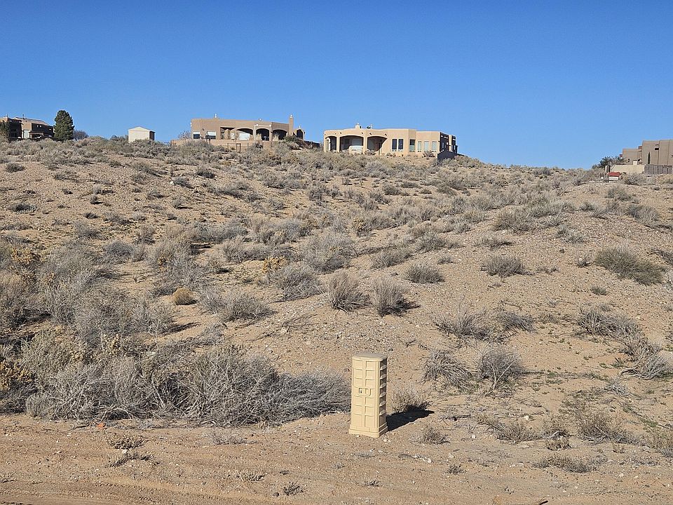 2nd image of 6605 Milpa Alta Rd NE