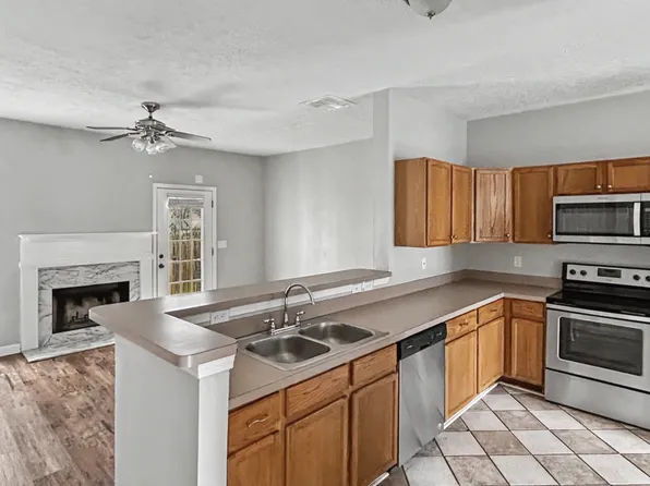 21 Timber Ridge Dr, Cartersville, GA 30121