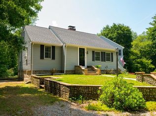 155 Union St, Hanover, MA 02339