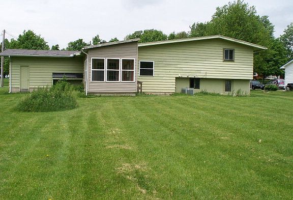 2nd image of 6133 Tracht Dr