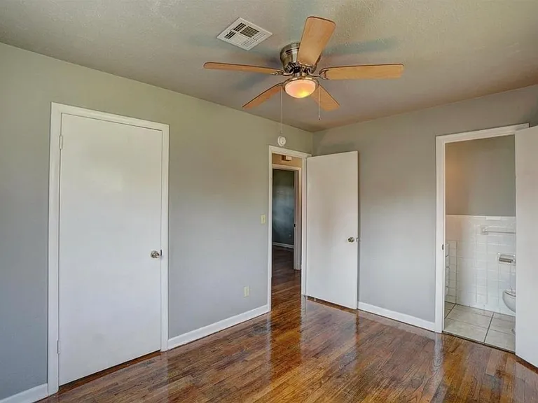 5325 NW Euclid Ave — Photo 16