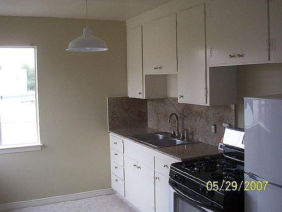 2nd image of 918 Del Mar Ave #7