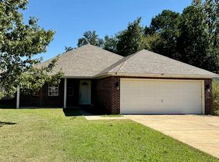 106 Palm Tree Ln, Saltillo, MS 38866