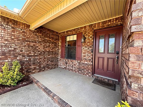 2nd image of 2736 Shadow Lake Dr