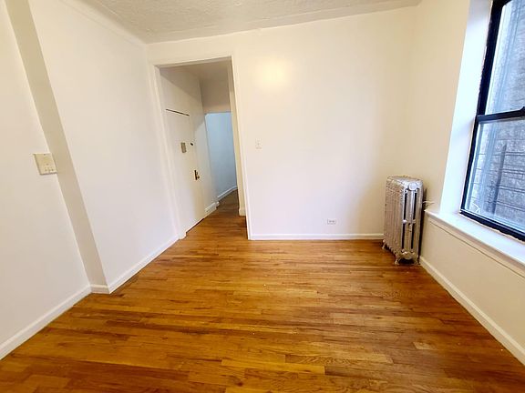 5th image of 687 E 170th St #3A