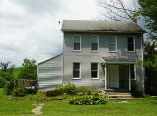 1113 N Cottonwood Rd, Danielsville, PA 18038
