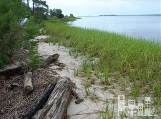 8304 River Rd, Wilmington, NC 28412