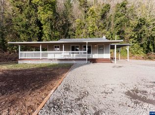 28130 Water Ln, Sweet Home, OR 97386