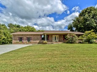 4114 Shaw Dr, Rockford, TN 37853