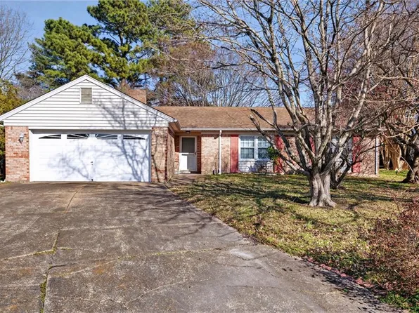 900 Aspen Cir, Virginia Beach, VA 23464