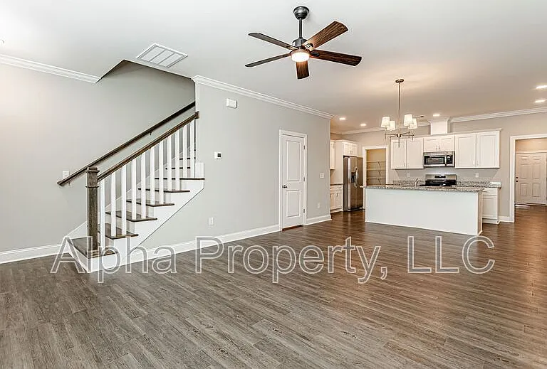 14 Alderly Way — Photo 3