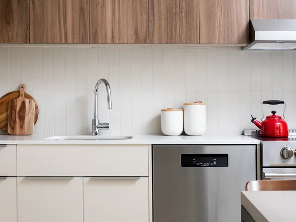 30-77 Vernon Boulevard image 5 of 26