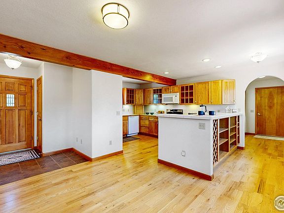 3rd image of 1701 Windham Dr