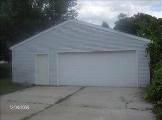 1233 10th St, Beloit, WI 53511