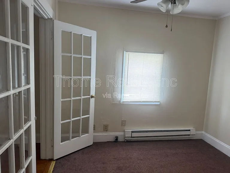 517 NE Main St — Photo 15