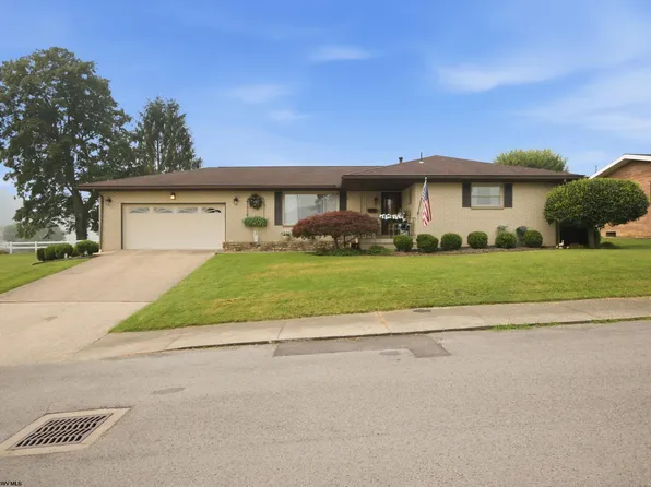 15 Columbia Rd, Shinnston, WV 26431
