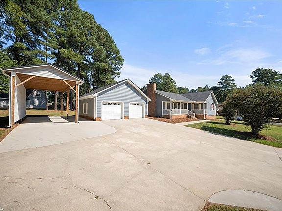 3rd image of 5900 Berwick Ct