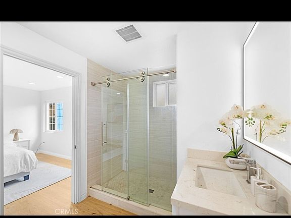 4th image of 116A E Arbor St