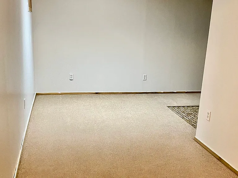 5617 N Elgin St — Photo 16