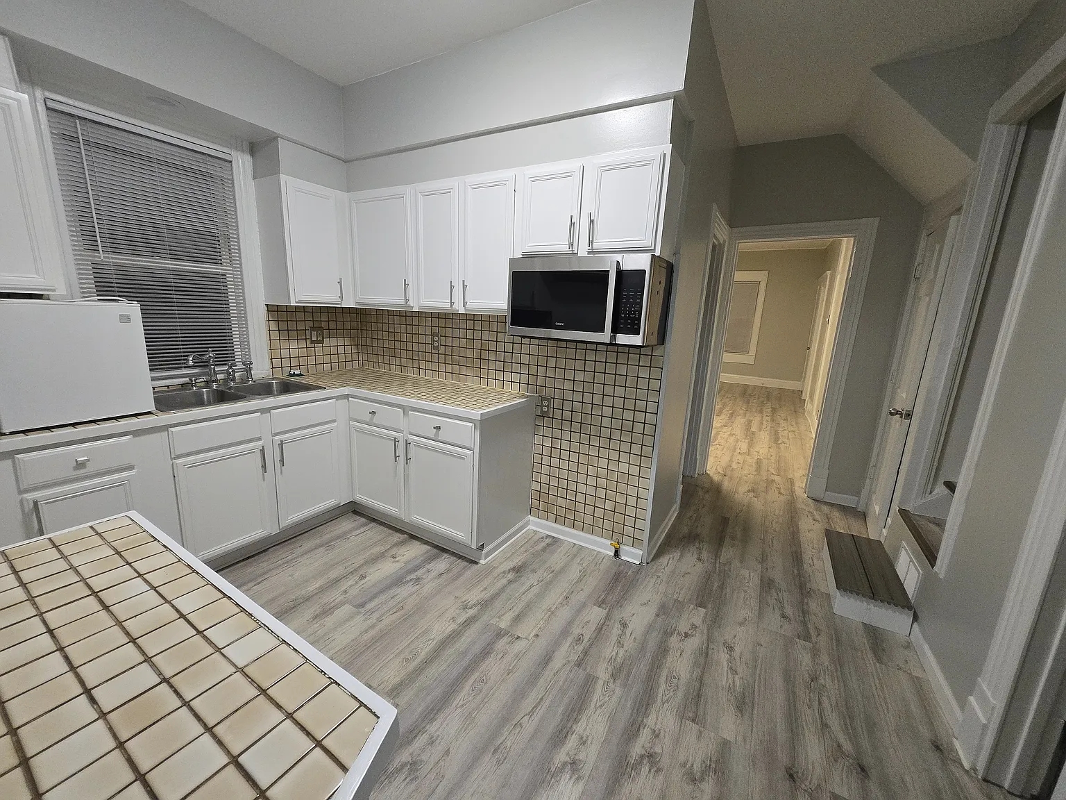 2 bed, $1,550 — Photo 2