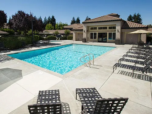 La Vina Apartments Photo 1