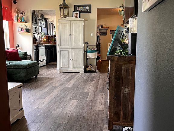 4th image of 3510 Limesprings Ln