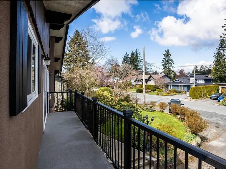 5368 1a Ave #UPPER — Photo 13