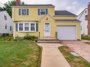 28 Long Meadow Ave, Hamden, CT 06514