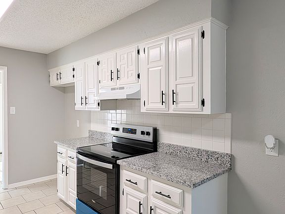 4th image of 7317 Misty Meadow Dr S