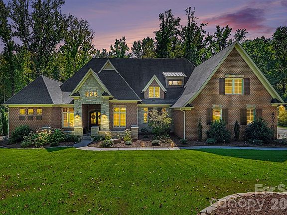 2nd image of 4071 Poplar Ridge Dr