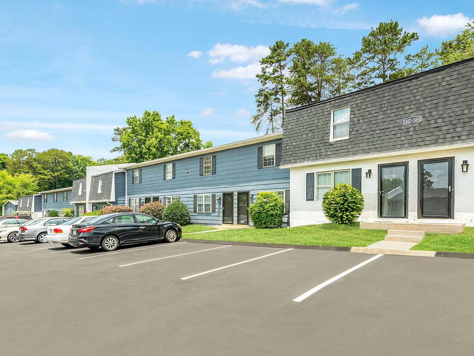 Dwell Townhomes — Photo 3