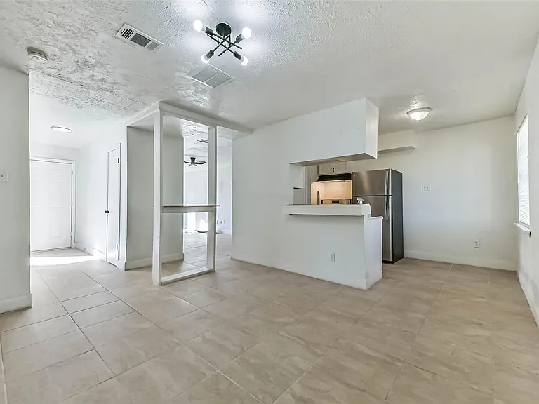 11411 Murr Way — Photo 1