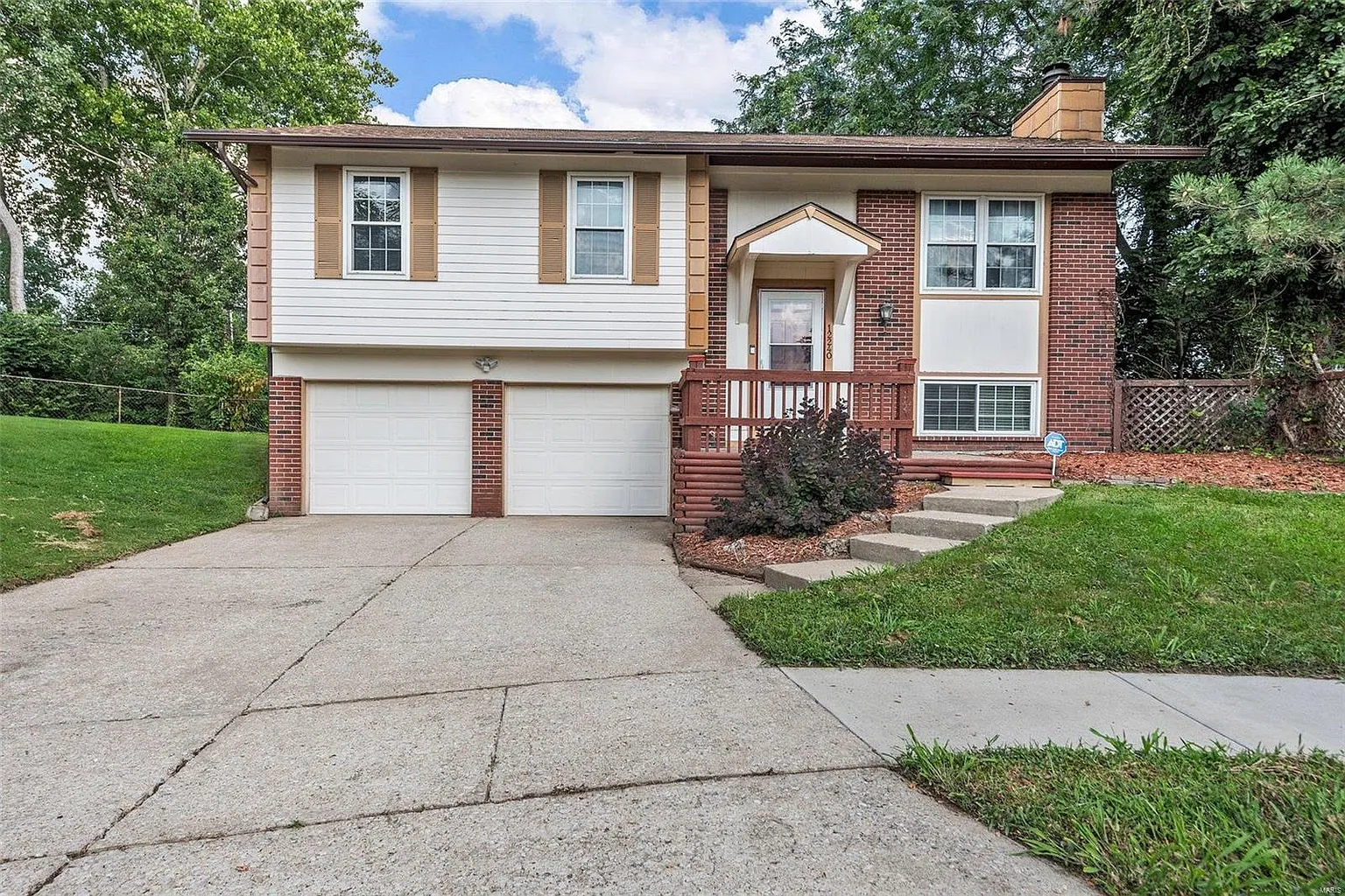 12240 Creve Coeur Ridge Ct photo 1