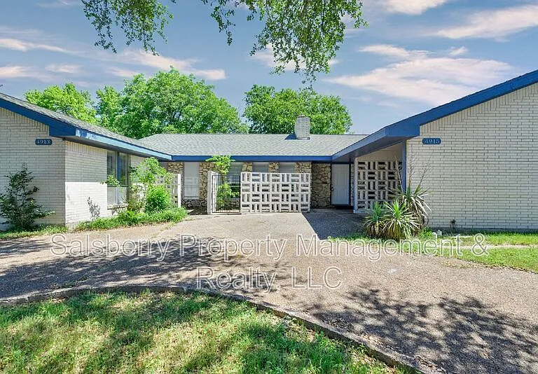 4913 Westlake Dr — Photo 2
