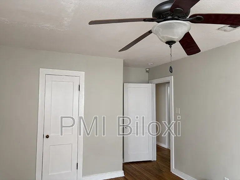 391 Rodeo Dr — Photo 18