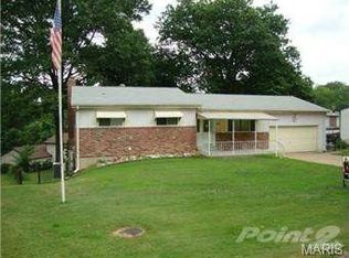 11025 Torigney Dr, Saint Louis, MO 63126