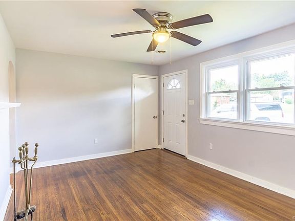 3rd image of 5107 Walmsley Blvd