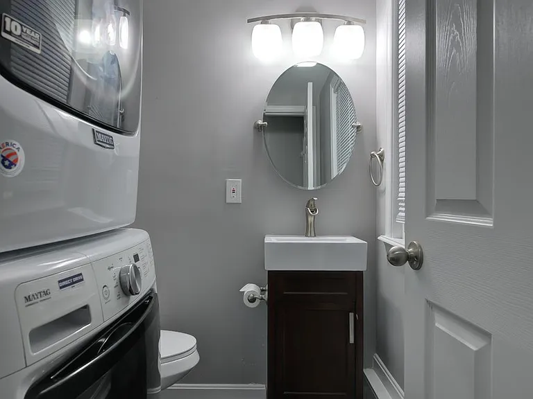16 N Bradford St — Photo 13