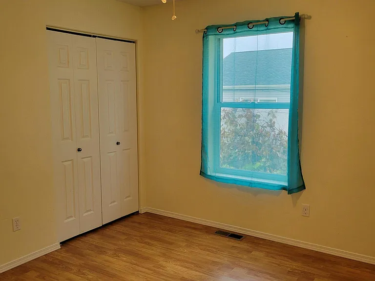 47 Rockefeller Dr — Photo 8