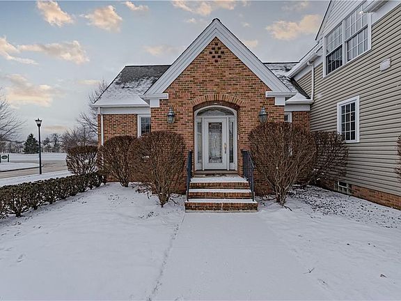 3rd image of 375 N Stonehaven Dr