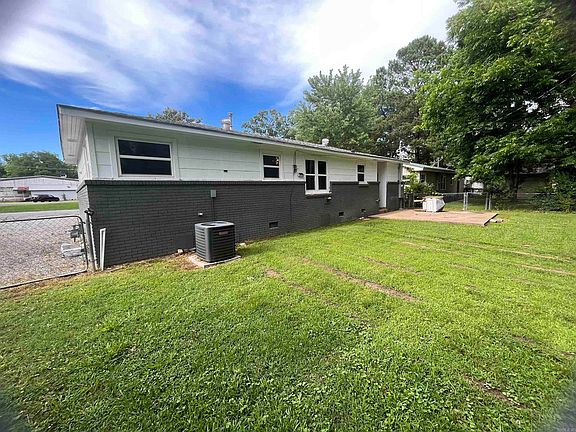3rd image of 1505 W Park Ave