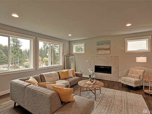 4th image of 18563 1st Ave NW