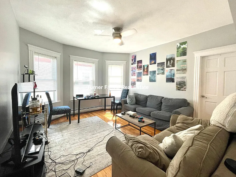 12 Berwick Rd