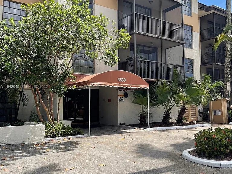 5530 NW 44th St #103C — Photo 11