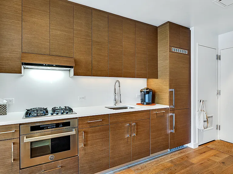 325 Lexington Ave #7A — Photo 4