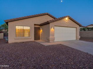 8104 N Carefree Way, Tucson, AZ 85743