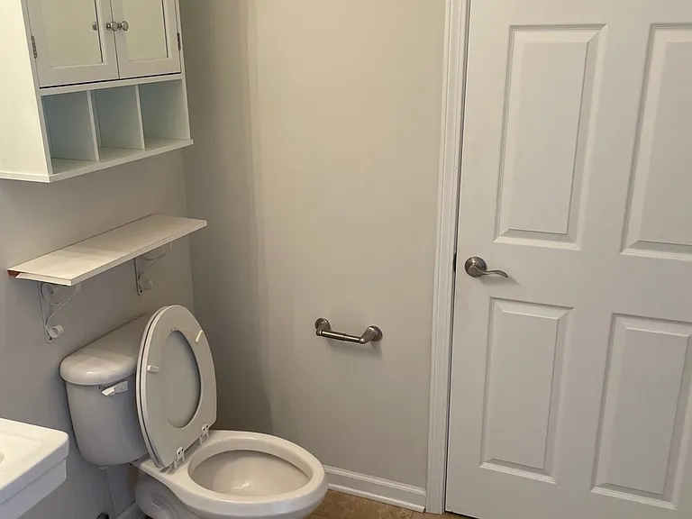 2121 Greenwood Dr S #400 — Photo 7