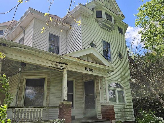 2nd image of 1590 W Main St