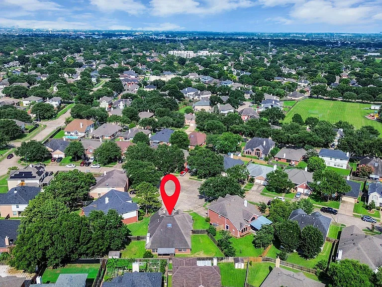 8322 Adler Lake Dr — Photo 46